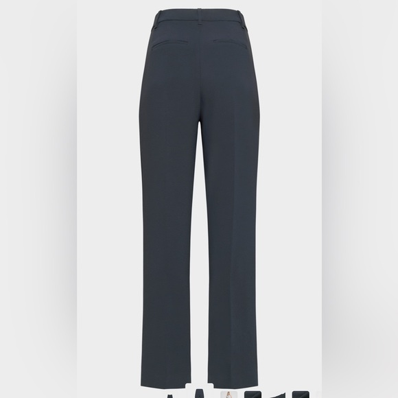 Aritzia Effortless Pants Dark Night Navy - Curve Fit - Crepette - Picture 2 of 3